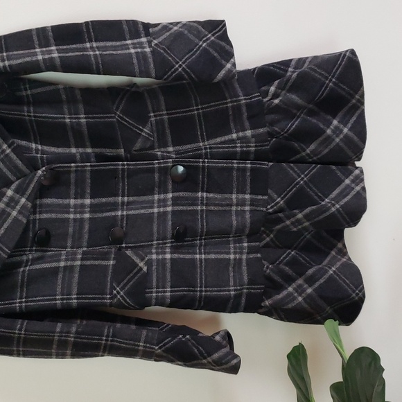 Apt 9 plaid wool coat, winter coat, Ruffle peplum hem gray black, fully lined. - Picture 3 of 9